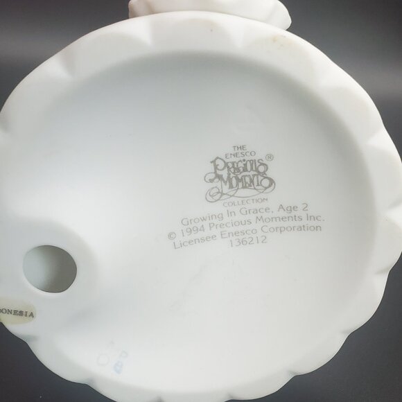 Precious Moments GROWING IN GRACE, AGE TWO Ceramic Collectible Figurine 1994 - Picture 6 of 6